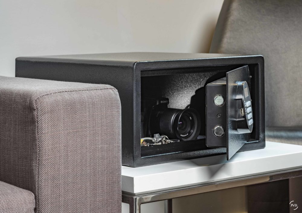 Fortress Plus Safe, compact, Black - JVD